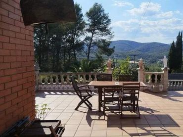 Maison avec jardin à vendre à Olesa de Bonesvalls