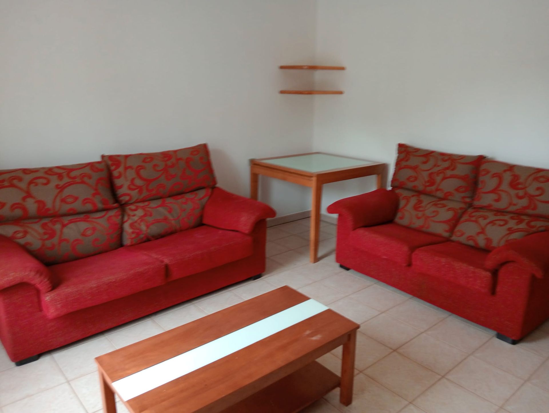 Living room of Flat for sale in Santiago de Compostela   with Terrace, Furnished and Oven