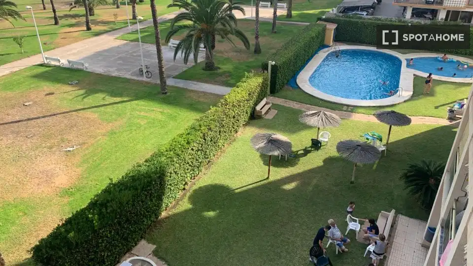 Swimming pool of Apartments for share in Cullera  with Air Conditioner, Terrace and Furnished