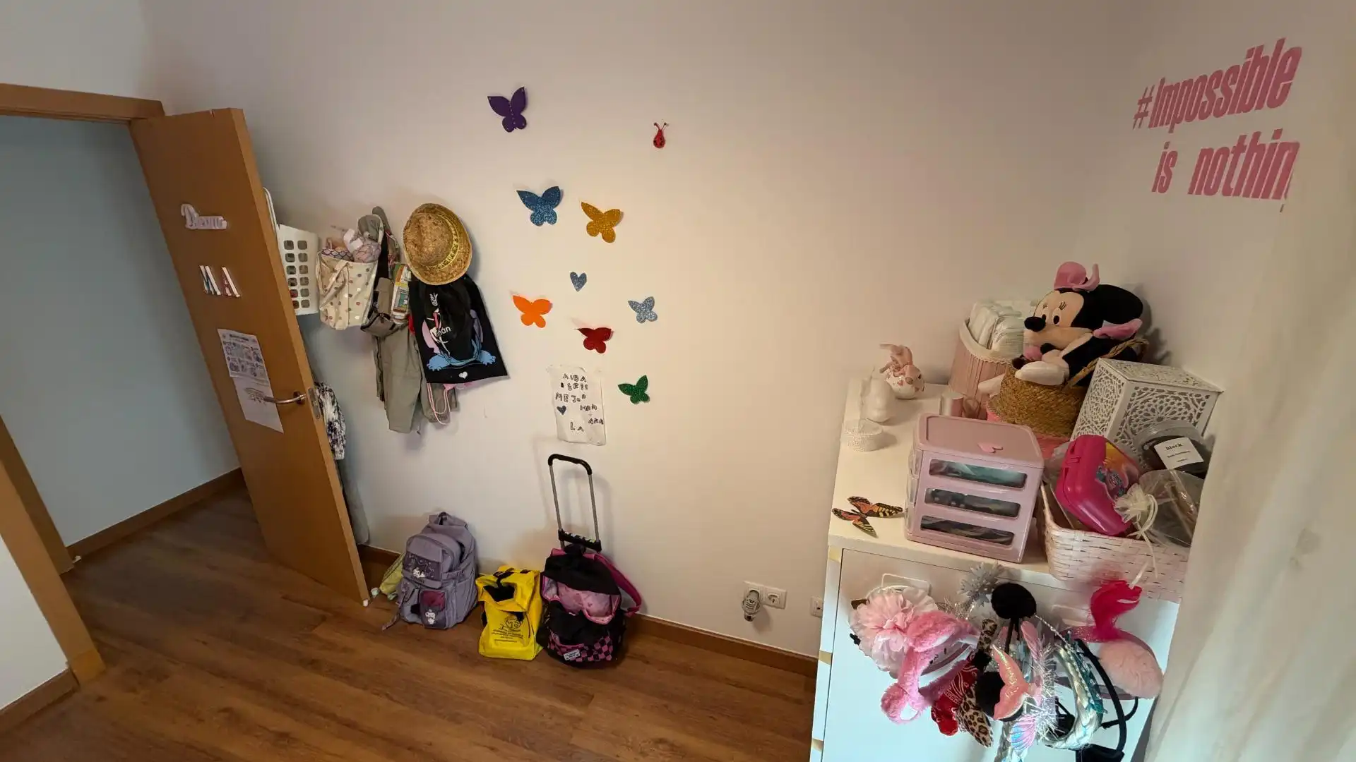 Bedroom of Flat for sale in Casines