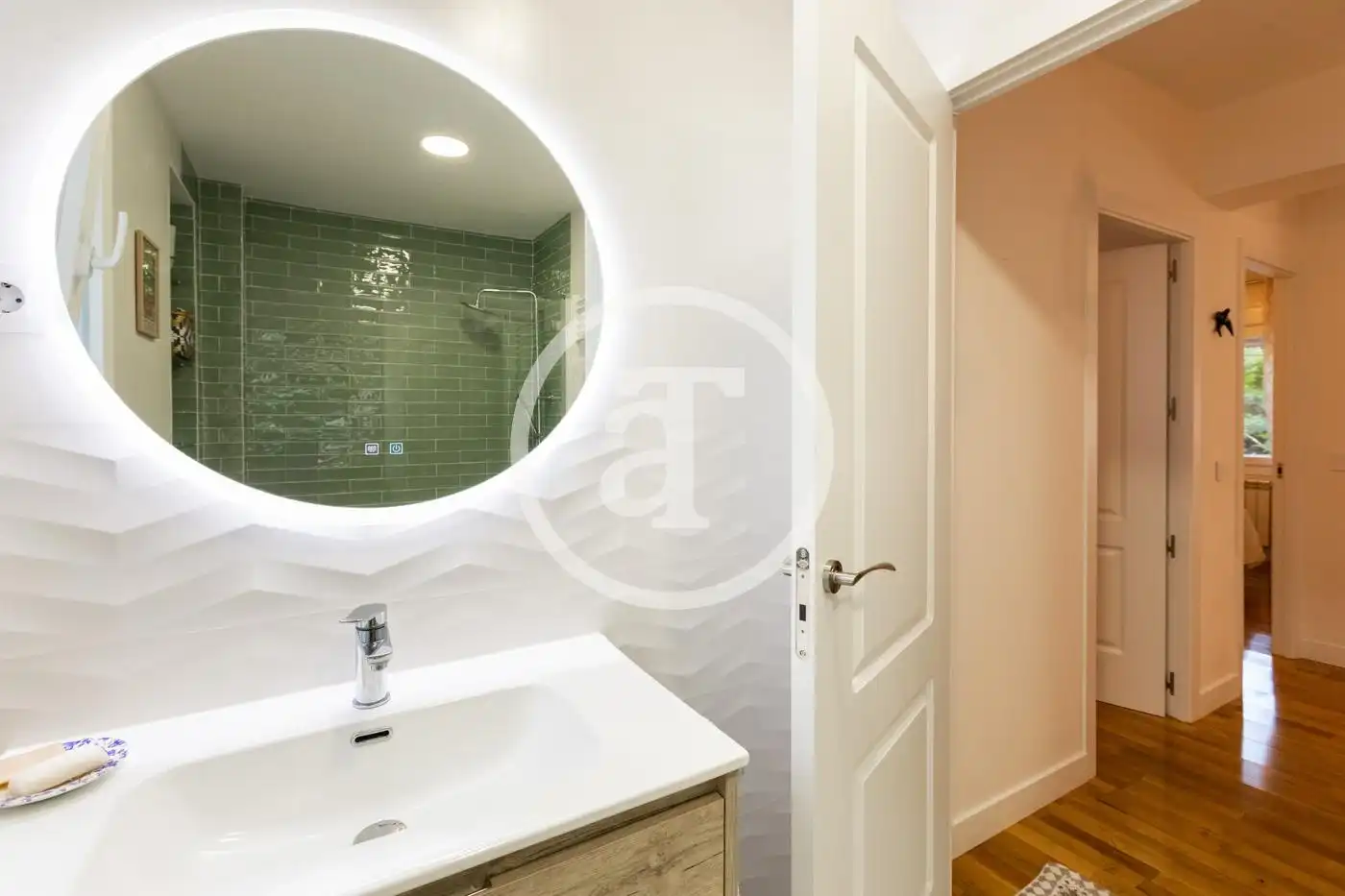 Badezimmer von Wohnung zur Miete in Madrid mit Klimaanlage, Heizung und Möbliert