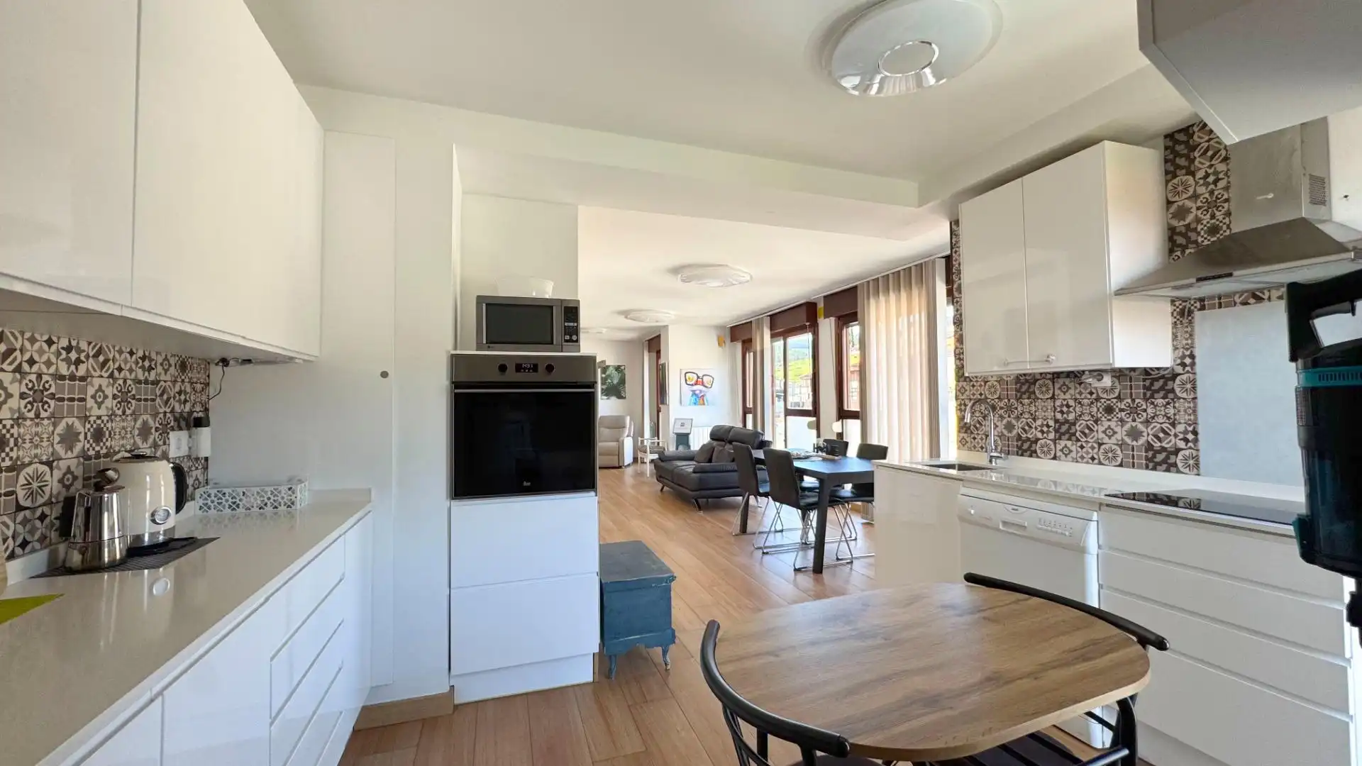 Cocina de Dúplex en venta en Cartes con Calefacción, Trastero y Amueblado