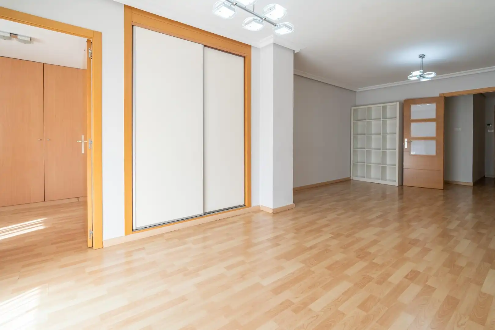 Flat for rent in Plaza Xúquer