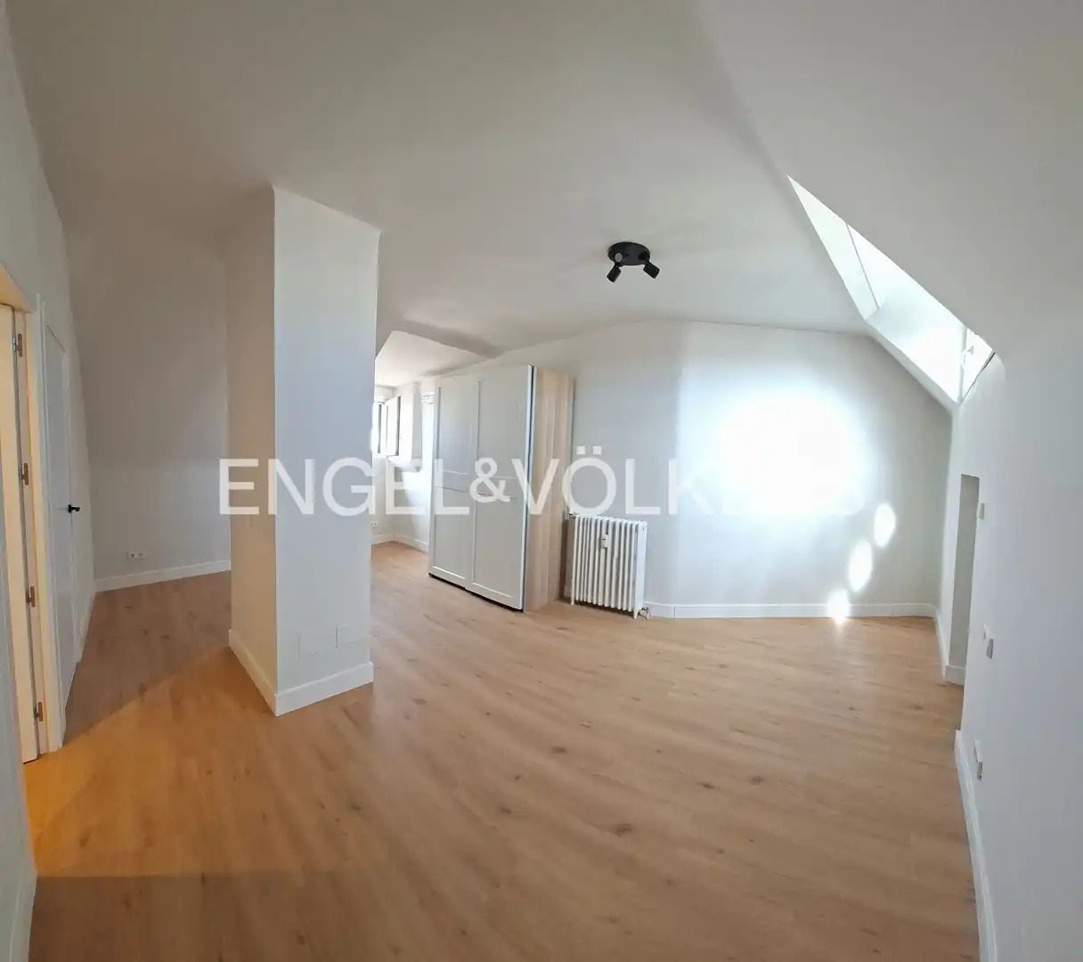 Bedroom of Flat for sale in Madrid  with Air Conditioner, Heating and Terrace