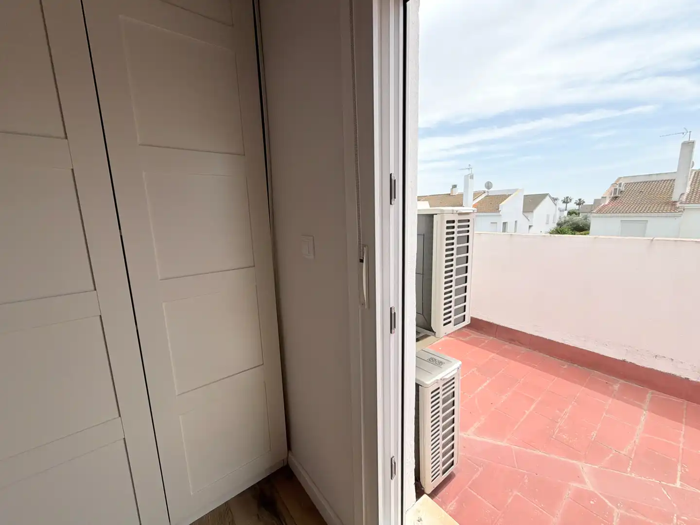 Terraza de Casa adosada en venta en Espartinas con Aire acondicionado, Jardín privado y Parquet
