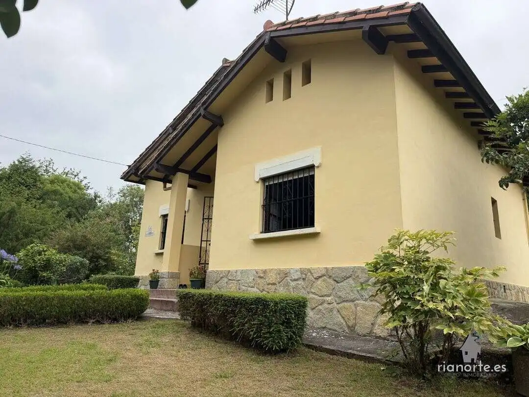 Vista exterior de Casa o chalet en venta en Ribadesella con Jardín privado