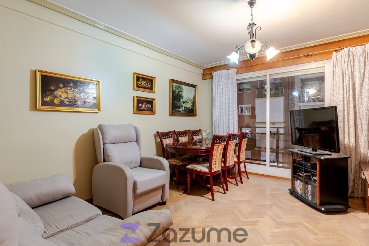 Sala d'estar de Pis de lloguer en  Madrid Capital amb Calefacció, Parquet i Terrassa