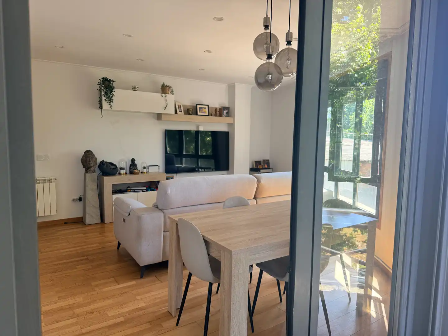 Sala de estar de Piso en venta en Vilagarcía de Arousa con Calefacción, Parquet y Terraza