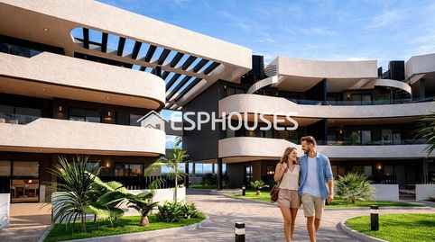 Apartamento de obra nueva con terraza de 20 m en La Serena Golf, Los Alcázares