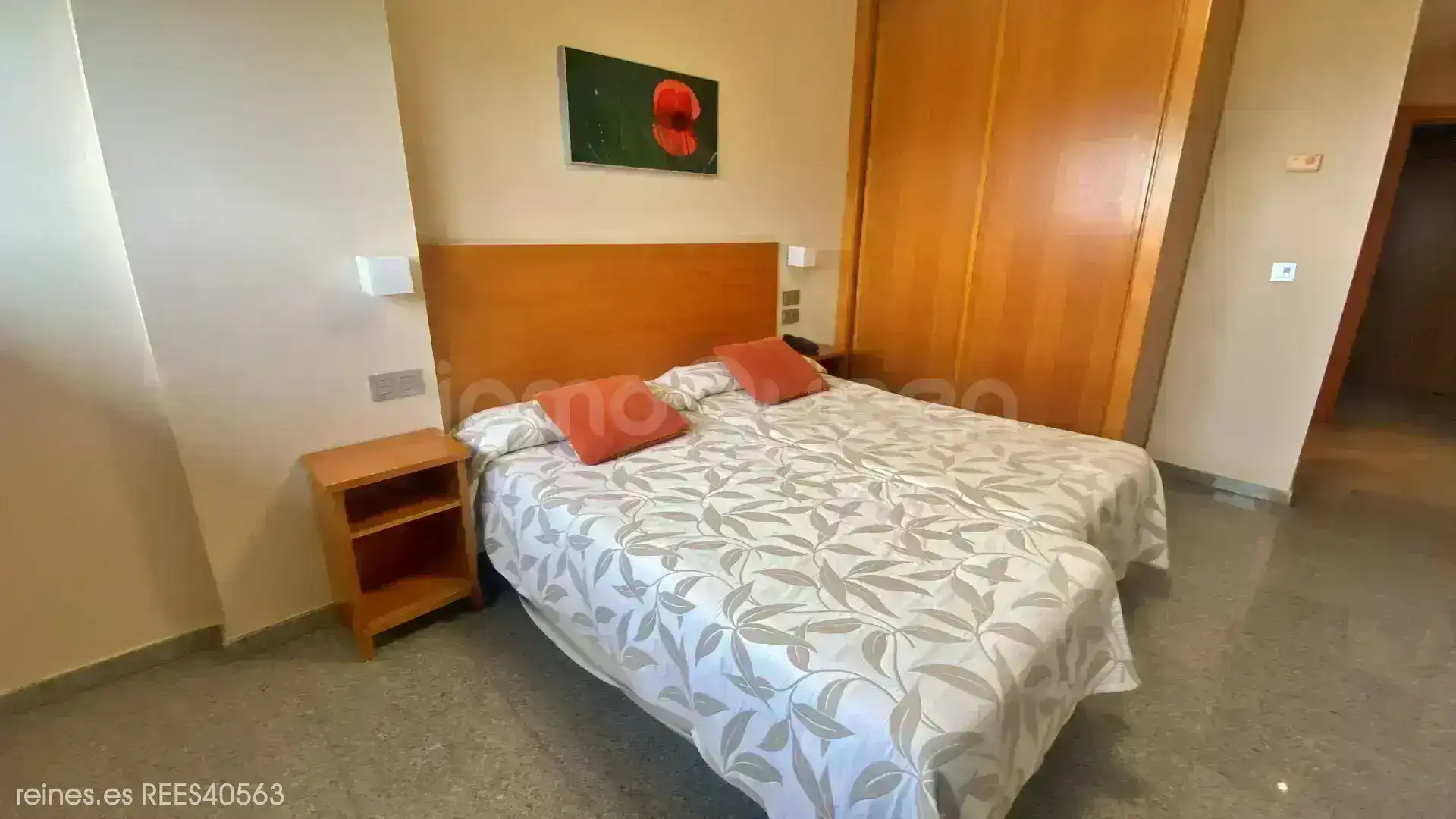 Schlafzimmer von Gebäude zur Miete in Oviedo 