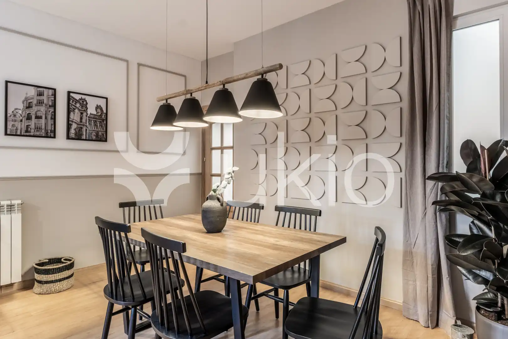 Comedor de Apartamento de alquiler en Madrid con Aire acondicionado, Calefacción y Amueblado