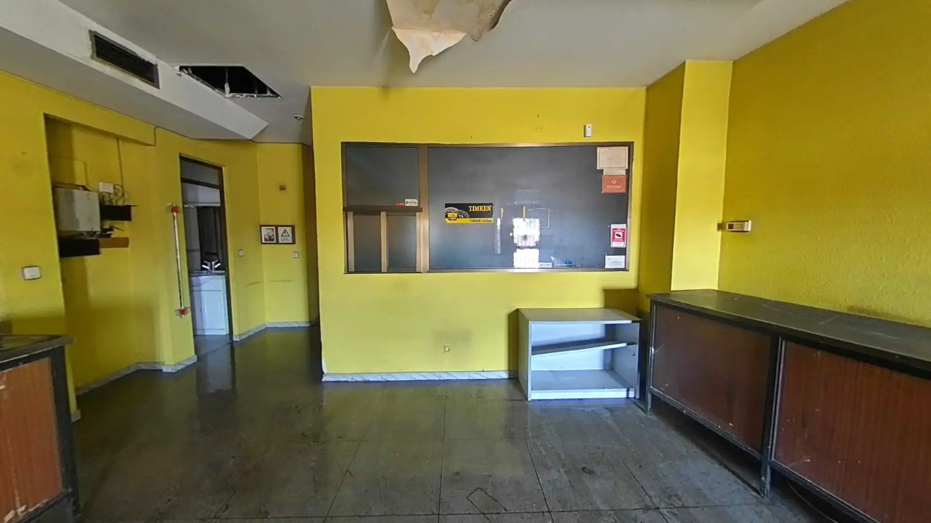 Local comercial en venda a Avenida de Antibióticos, imagen 2