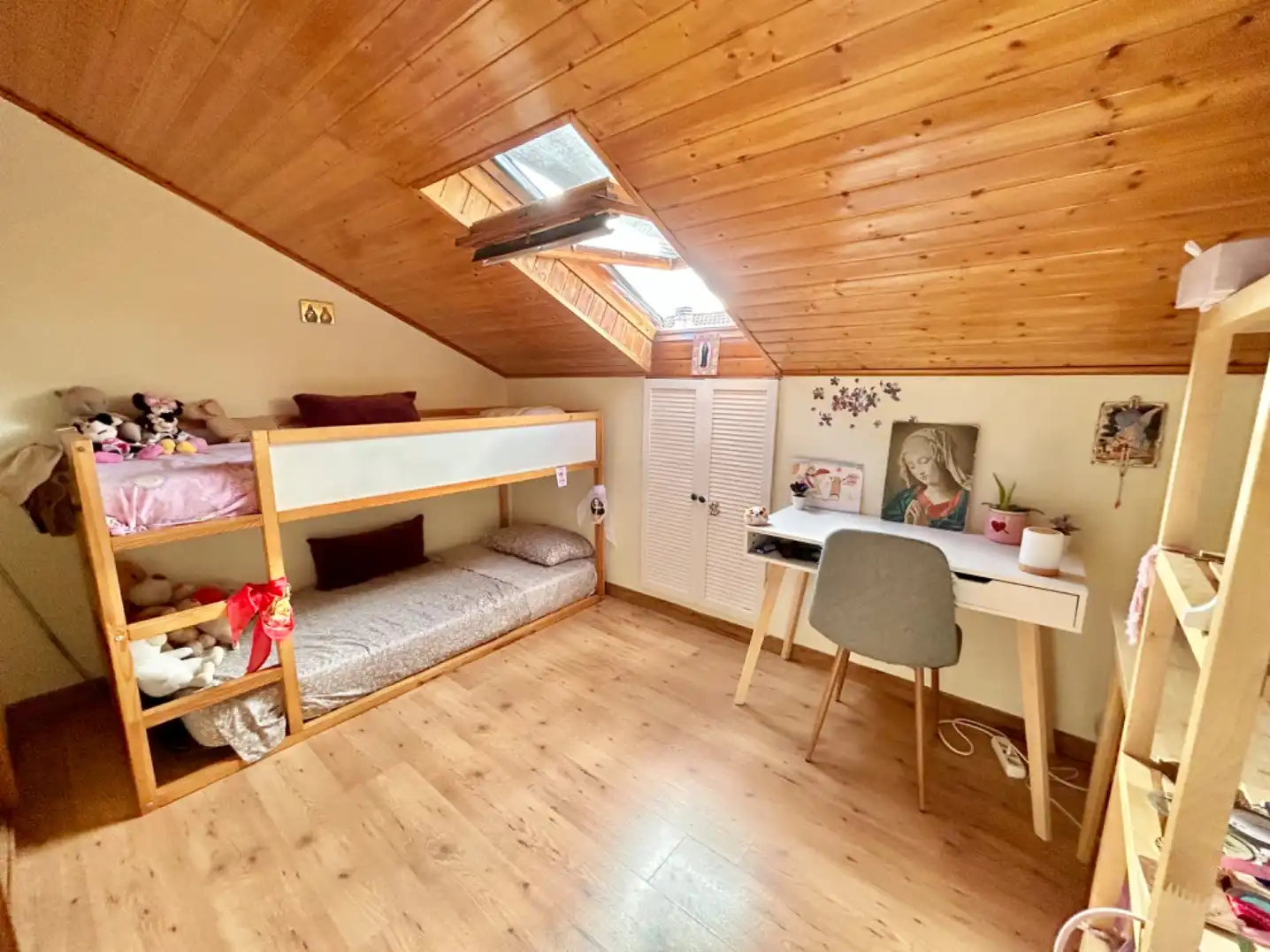 Bedroom of Flat for sale in Galapagar  with Air Conditioner, Heating and Parquet flooring
