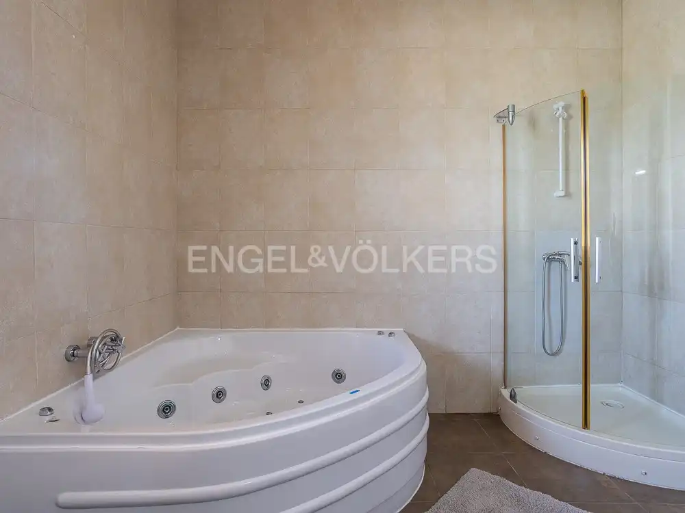 Bathroom of Houses for sale in Dénia  with Air Conditioner, Heating and Private garden