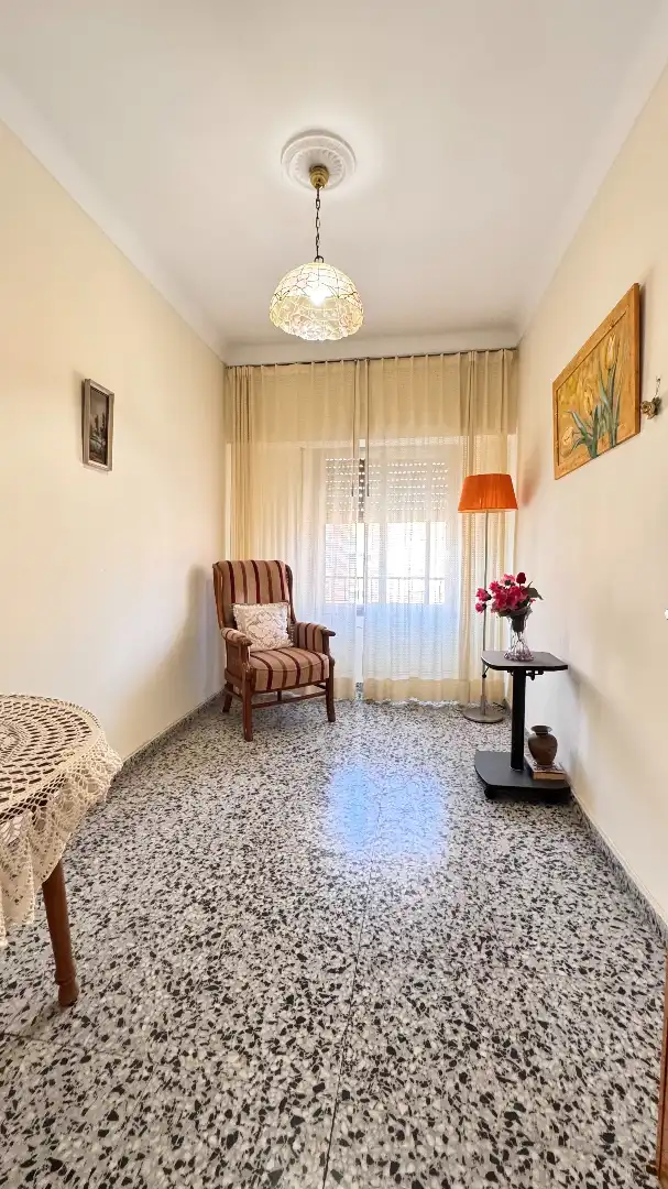 Living room of Apartments for sale in Valencia  with Furnished, Oven and Washing machine
