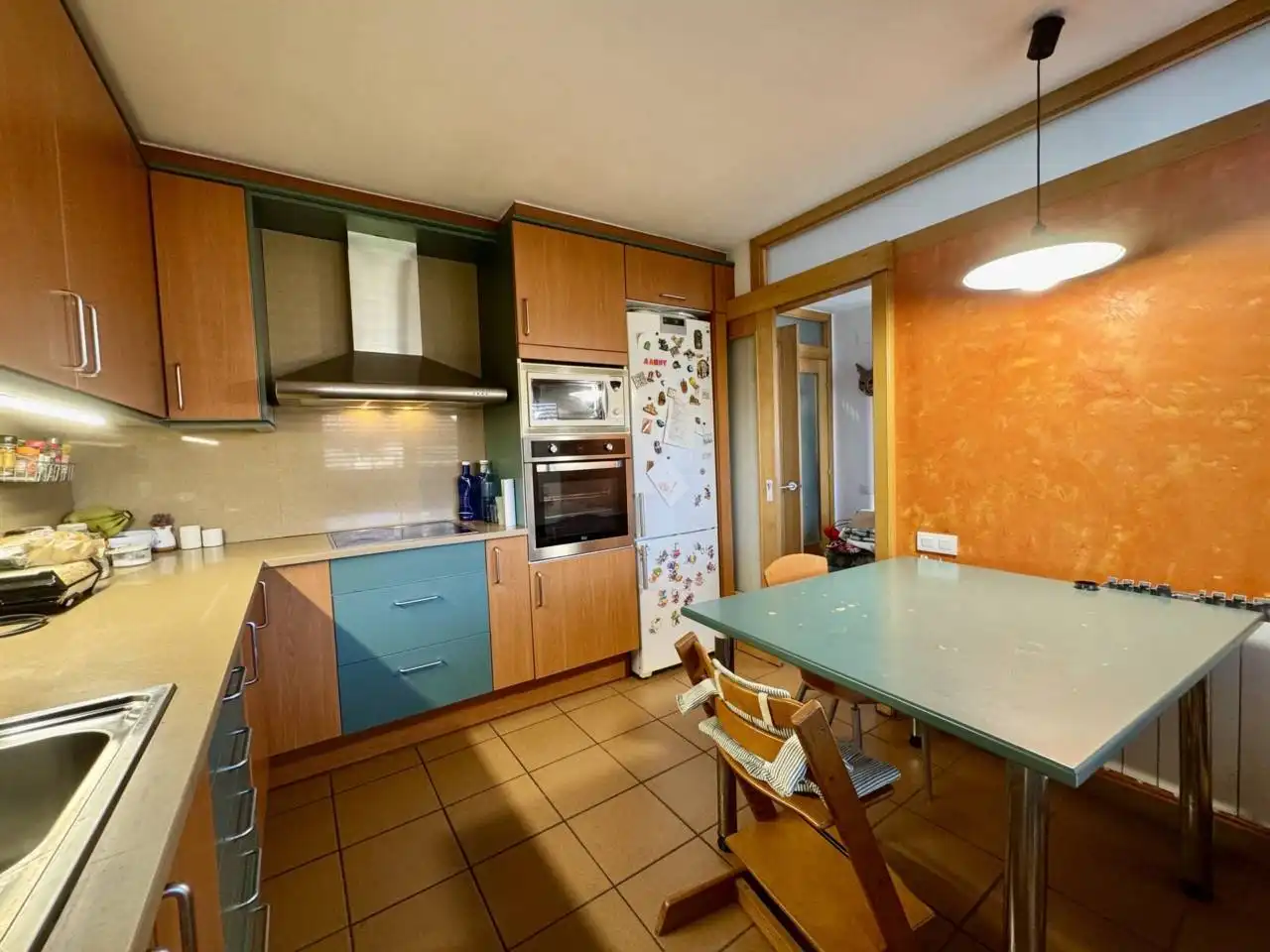 Cocina de Casa o chalet en venta en La Roca del Vallès con Aire acondicionado, Calefacción y Jardín privado