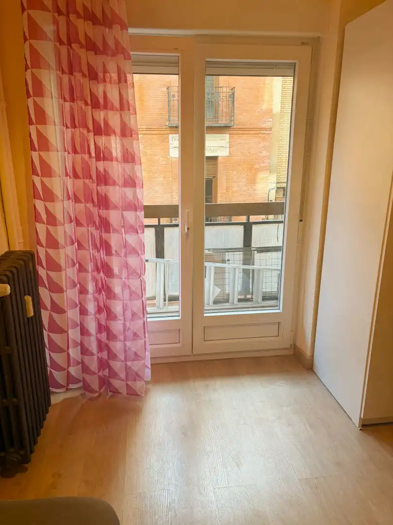 Flat for rent in Calle Menéndez Pelayo, Centro