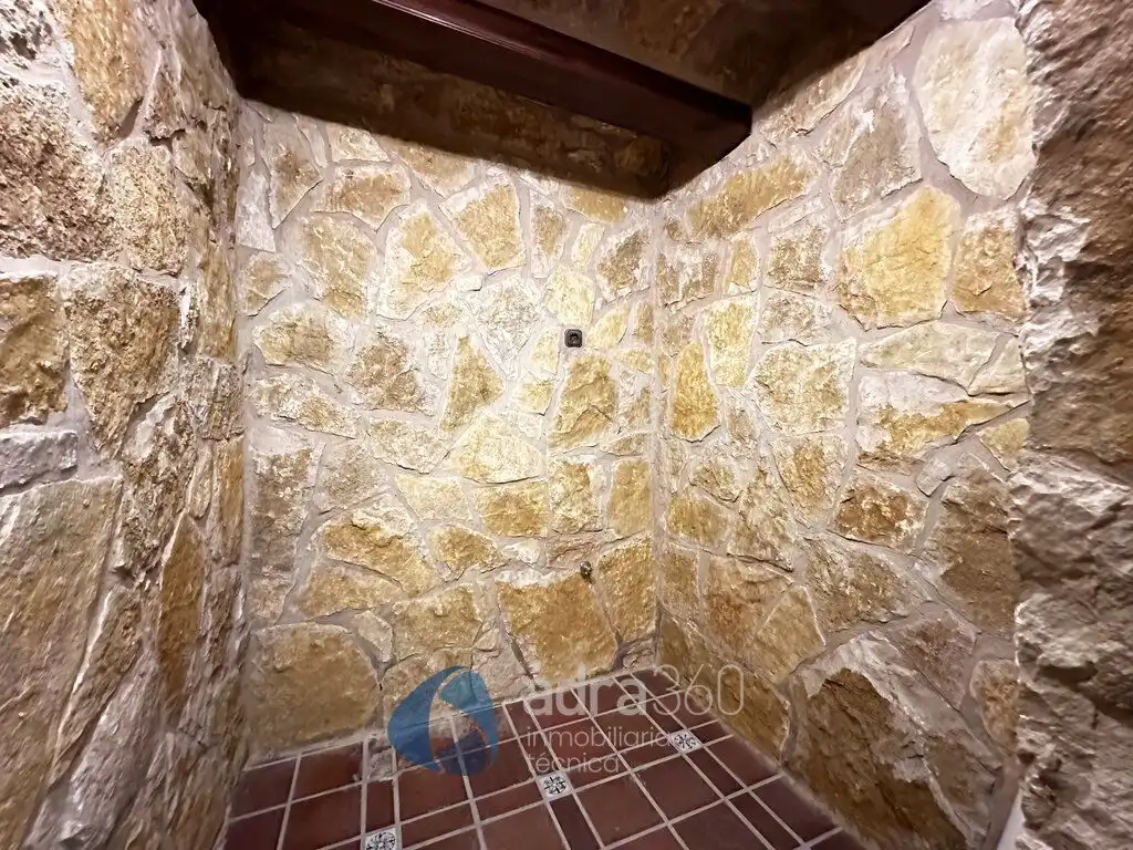 Houses for sale in Lardero  with Air Conditioner, Heating and Private garden