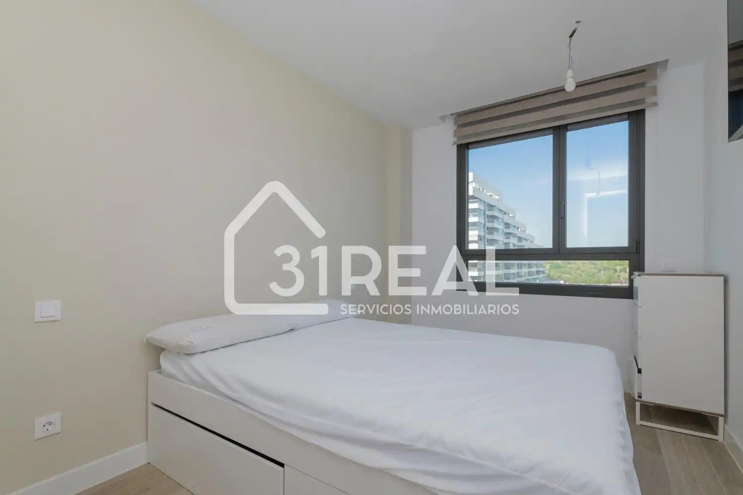 Bedroom of Flat for sale in Madrid  with Air Conditioner, Heating and Terrace