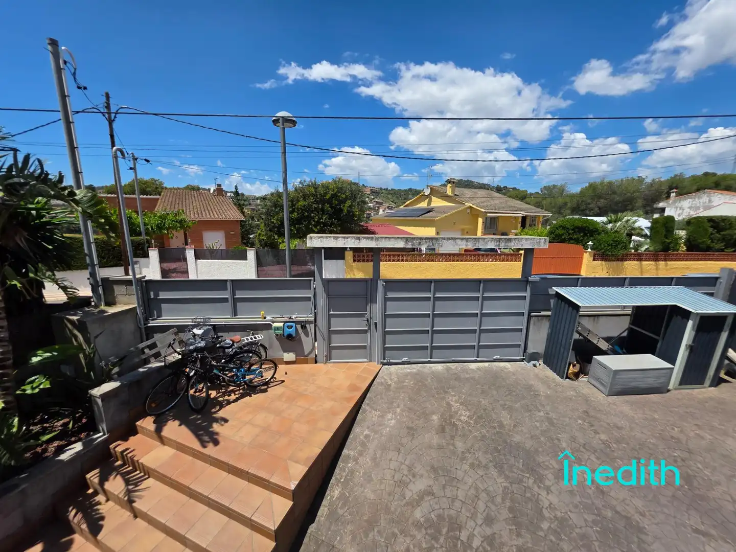 Vista exterior de Casa o chalet en venta en Cubelles con Aire acondicionado, Calefacción y Jardín privado