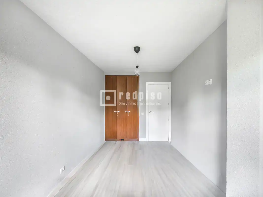 Habitación de Piso en venta en Rivas-Vaciamadrid con Aire acondicionado, Calefacción y Jardín privado