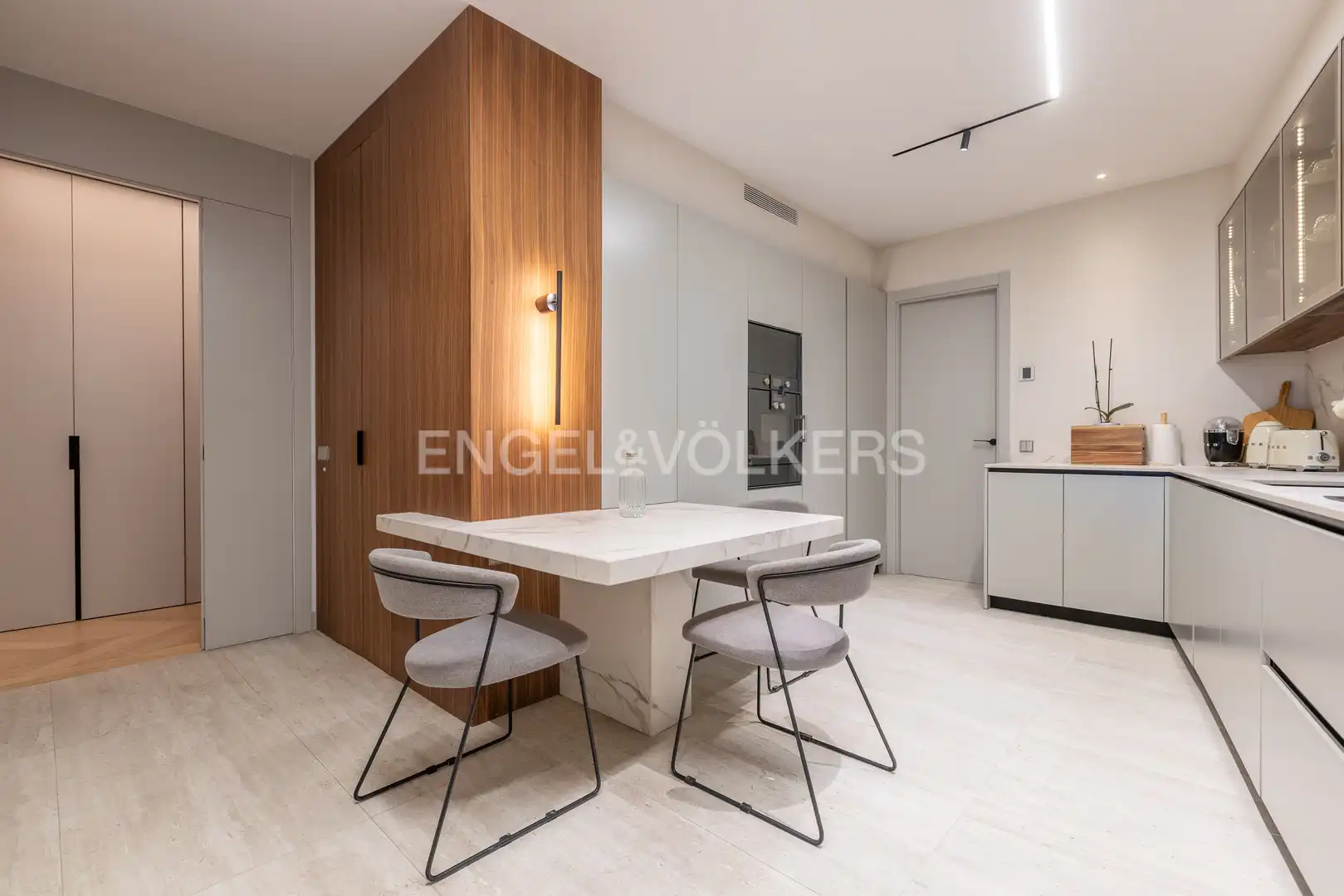 Dining room of Flat for sale in Sevilla  with Air Conditioner, Heating and Terrace