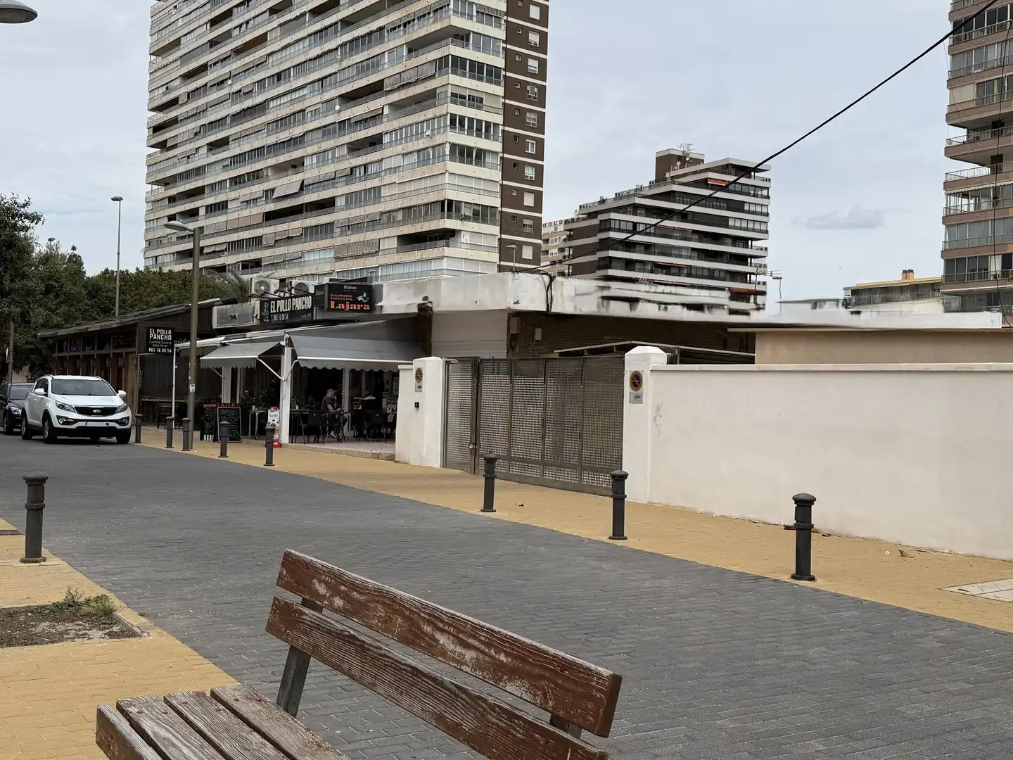 Vista exterior de Local en venta en Alicante / Alacant