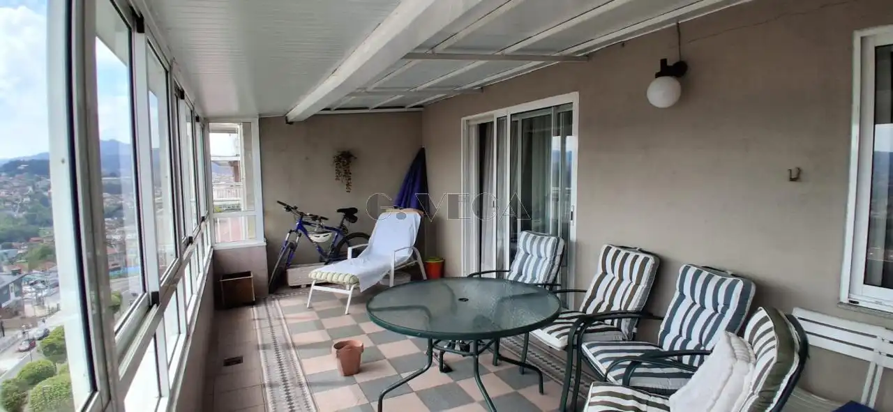 Terraza de Piso en venta en Vigo  con Calefacción y Parquet