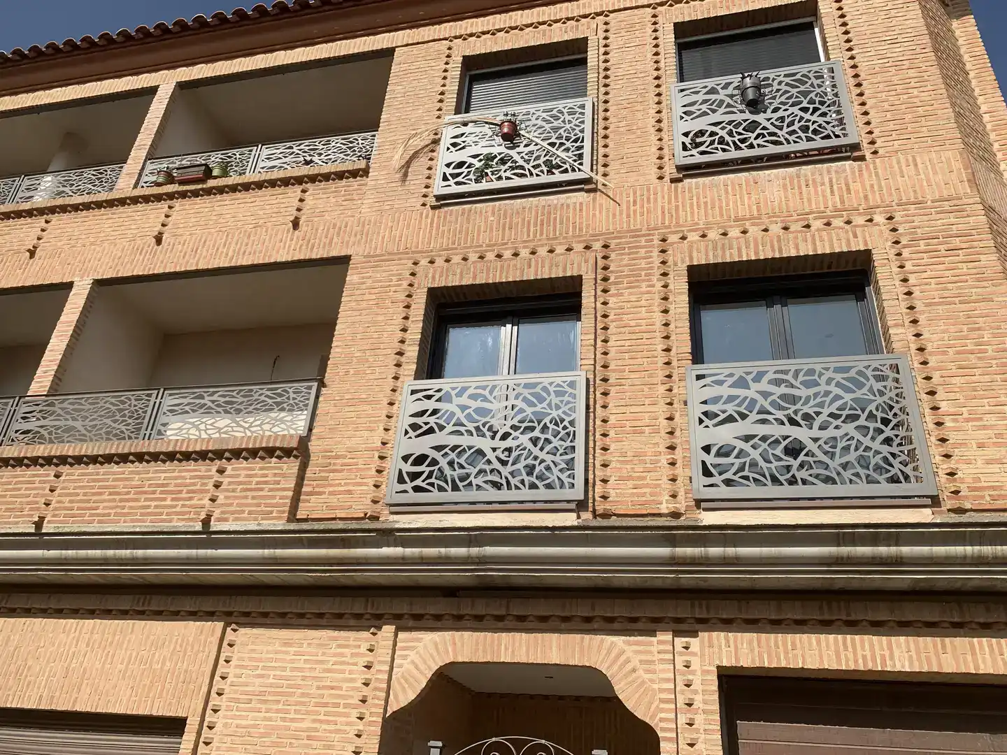 Vista exterior de Apartament en venda en Munera amb Aire condicionat i Balcó
