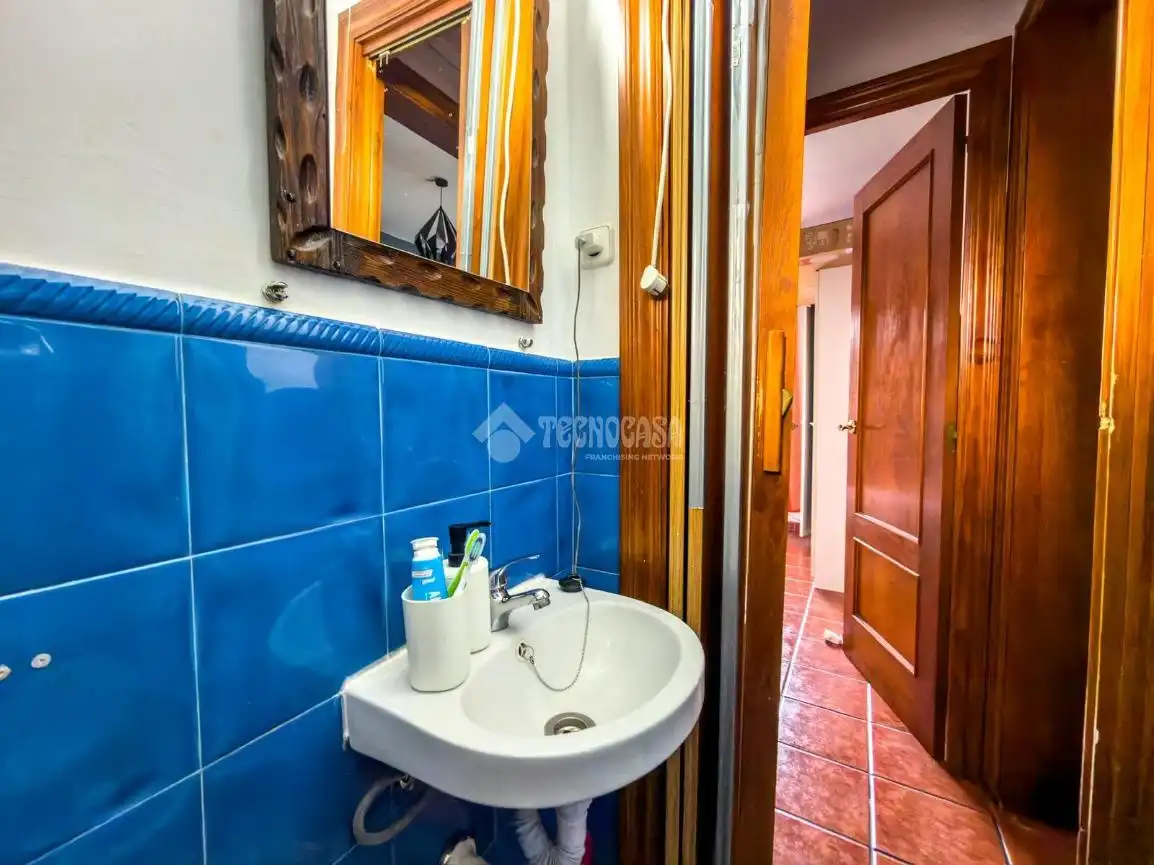 Bathroom of Flat for sale in Montcada i Reixac