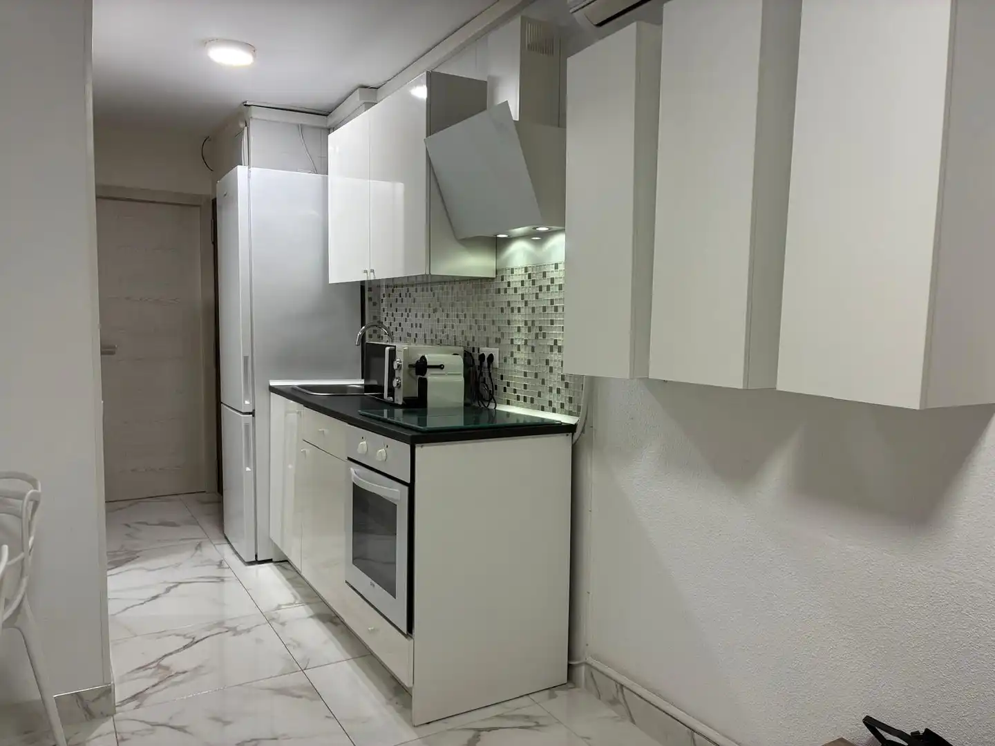 Cocina de Apartamento de alquiler en Finestrat con Aire acondicionado, Jardín privado y Terraza