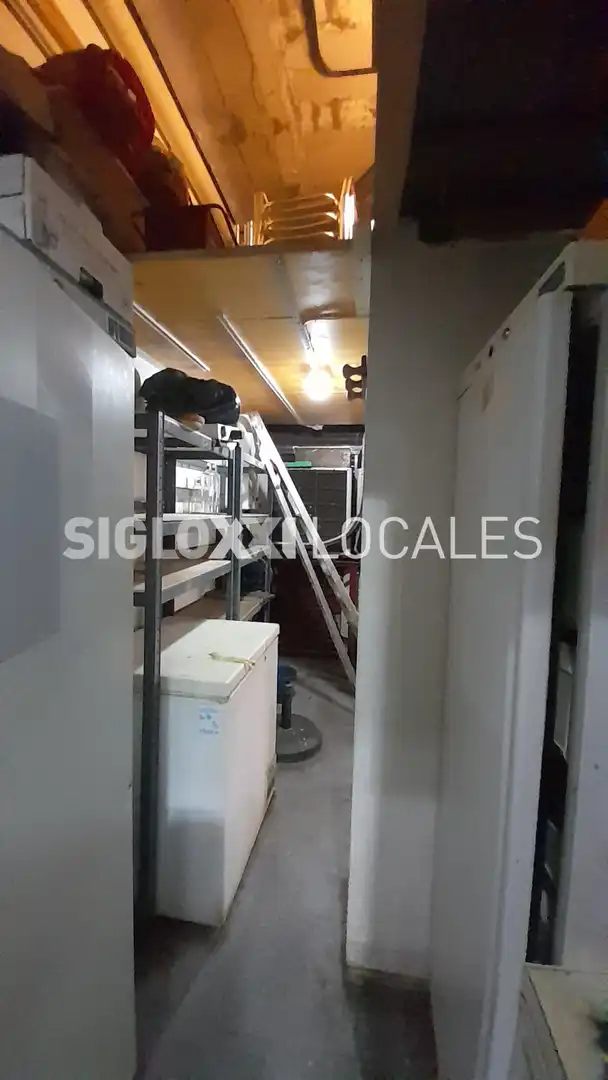 Local en traspaso en Barcelona con Aire acondicionado
