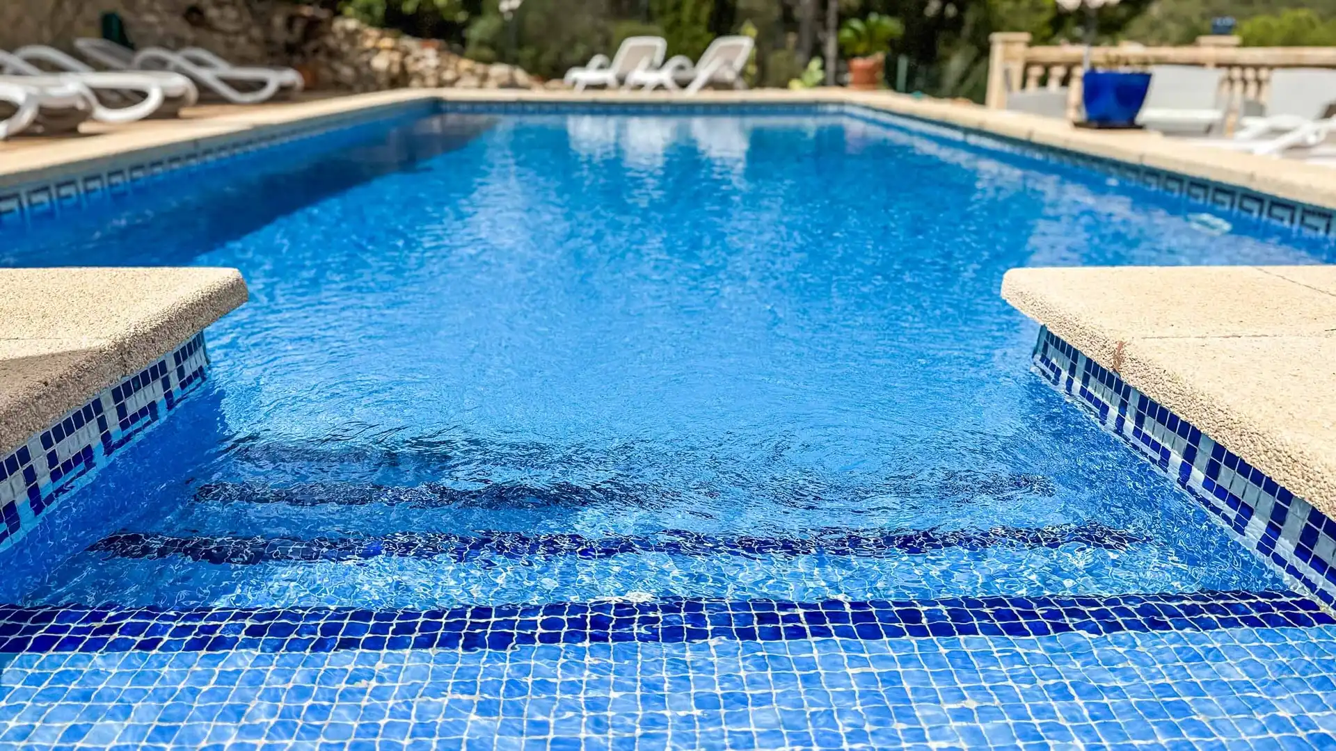 Piscina de Planta baja en venta en Calvià con Terraza y Balcón
