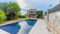 Vista exterior de Casa o xalet en venda en Sant Cugat del Vallès amb Aire condicionat, Calefacció i Parquet