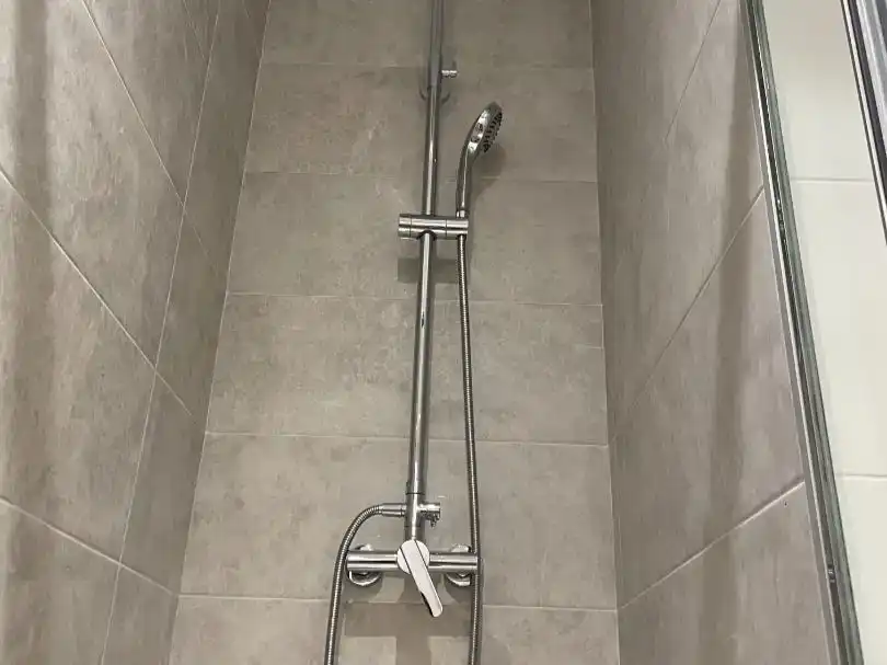 Bathroom of Flat for rent in Gijón   with Terrace and Balcony