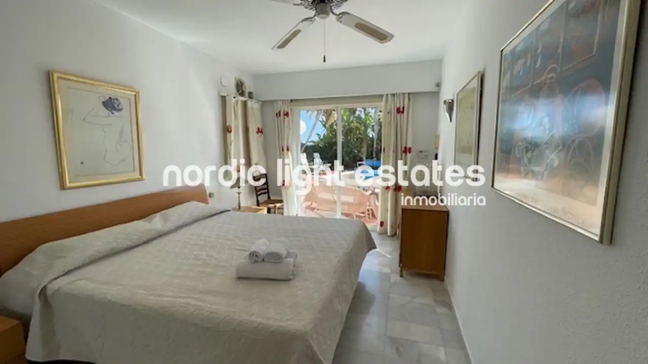 Vista exterior de Casa o chalet en venta en Nerja con Terraza, Trastero y Piscina