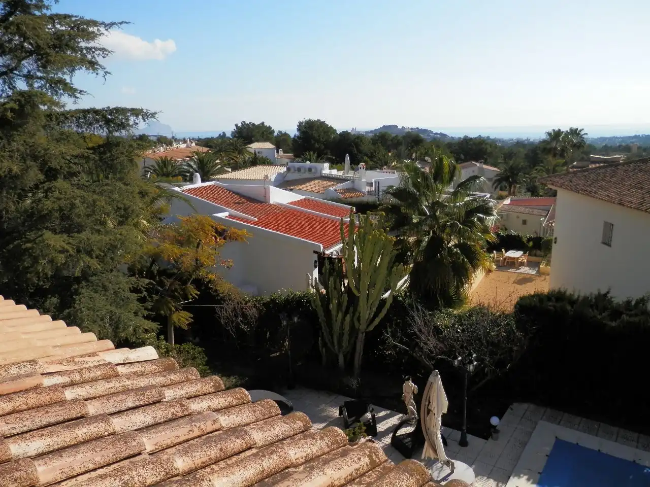 Vista exterior de Casa o xalet en venda en L'Alfàs del Pi amb Aire condicionat, Calefacció i Piscina