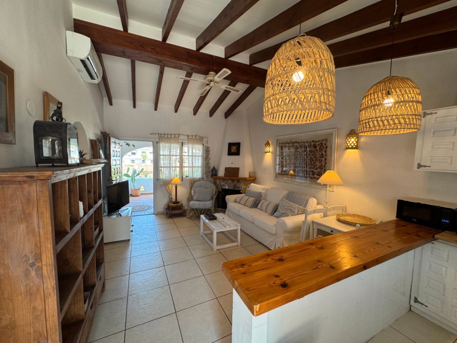 Sala d'estar de Casa o xalet de lloguer en Moraira amb Aire condicionat, Calefacció i Terrassa