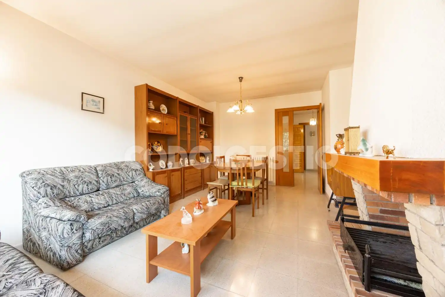 Sala d'estar de Casa o xalet en venda en Torelló amb Terrassa i Balcó