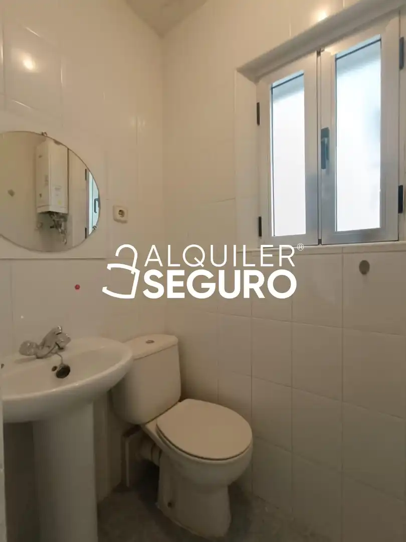 Bany de Pis de lloguer en Villaverde