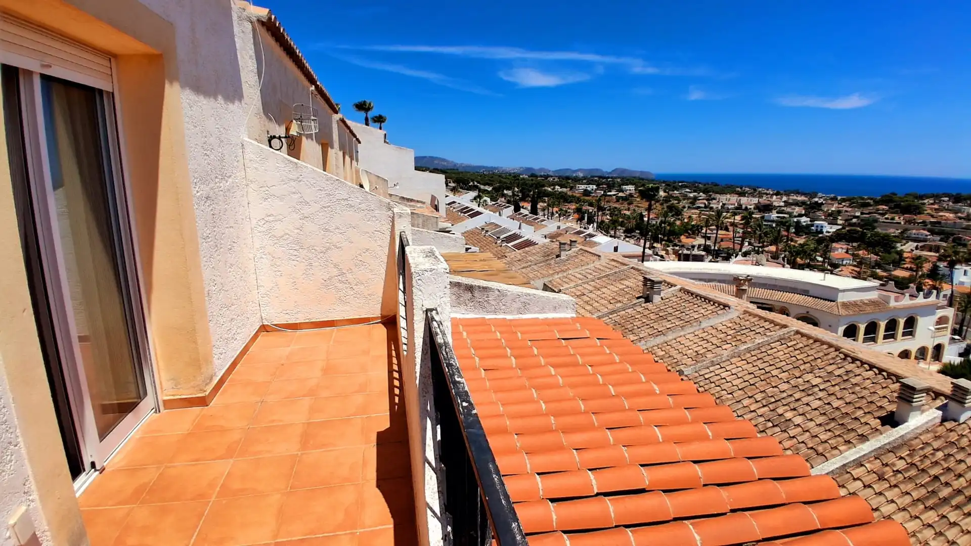 Vista exterior de Casa o chalet en venta en Calpe / Calp con Aire acondicionado, Calefacción y Terraza