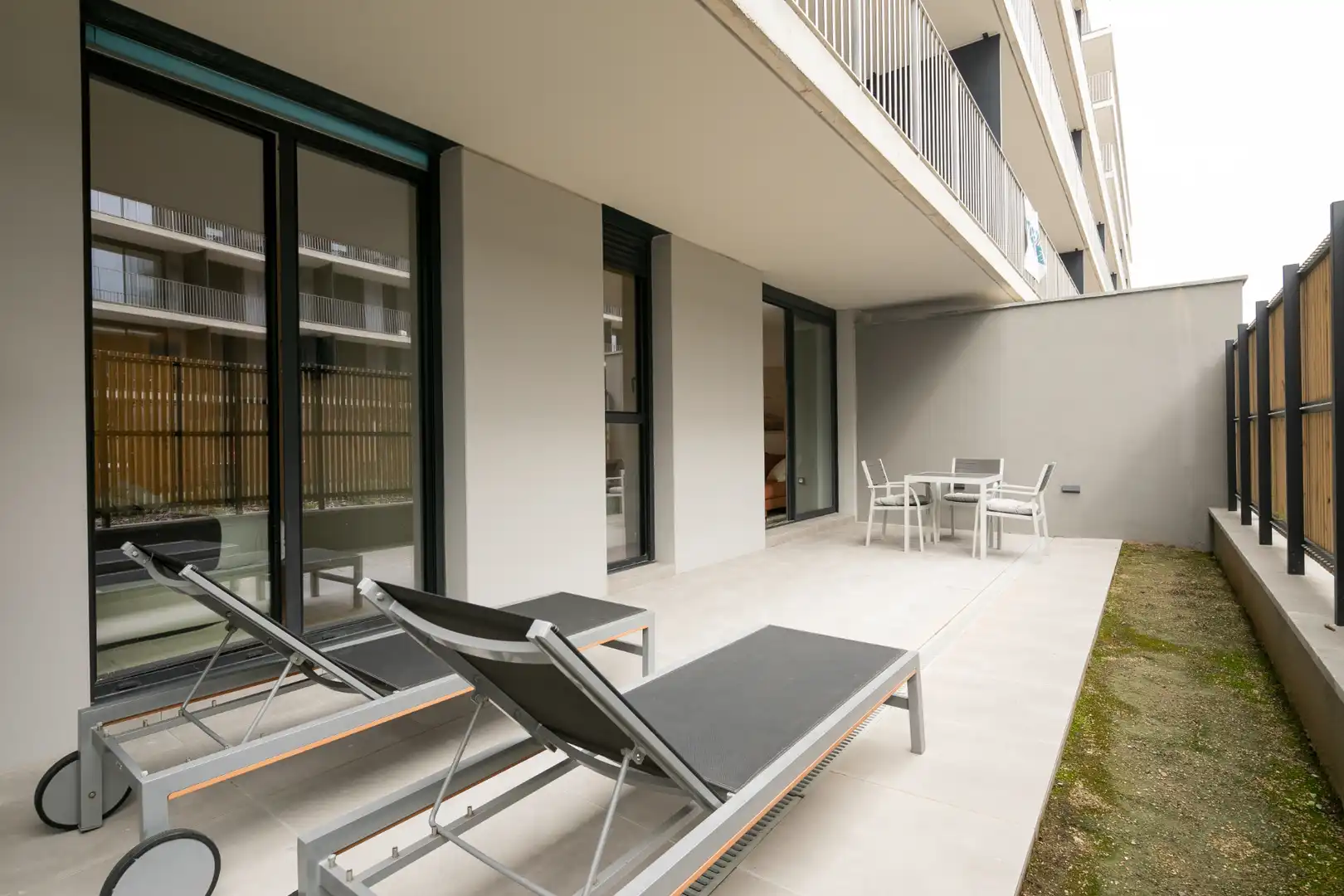 Terraza de Apartamento en venta en Badalona con Aire acondicionado, Amueblado y Horno
