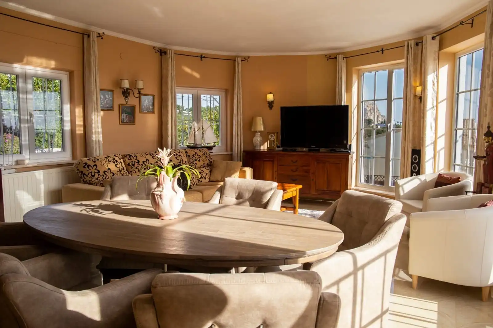 Dining room of Houses for sale in Calpe / Calp  with Air Conditioner, Heating and Private garden