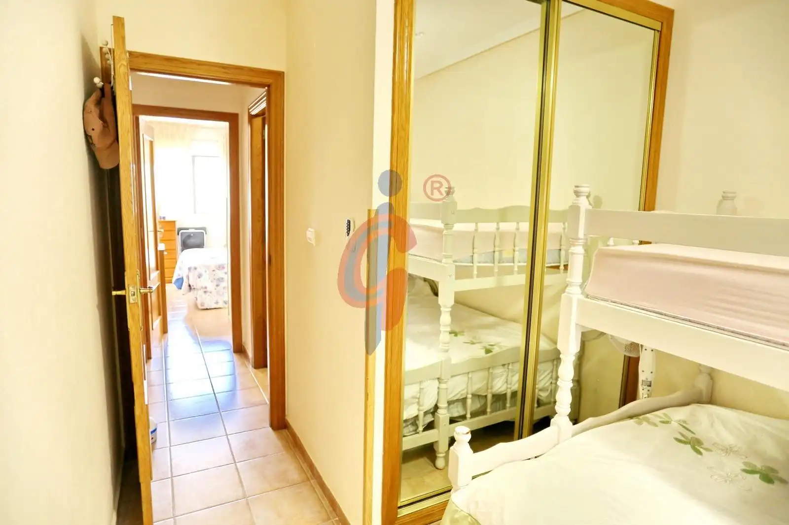 Habitación de Casa adosada en venta en Guardamar del Segura con Aire acondicionado, Calefacción y Terraza