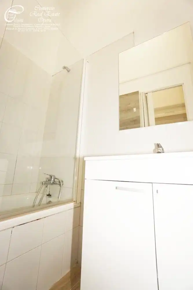 Flat for rent in Calle BOLA, Palacio