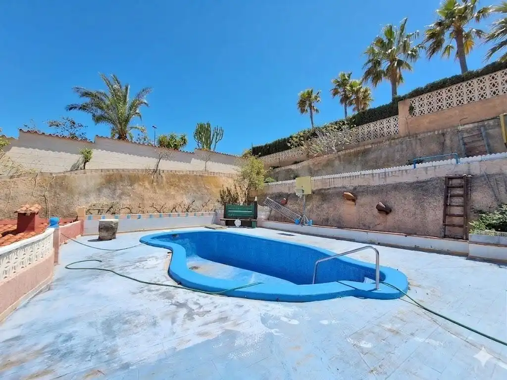 Swimming pool of Houses for sale in La Nucia  with Air Conditioner, Heating and Private garden