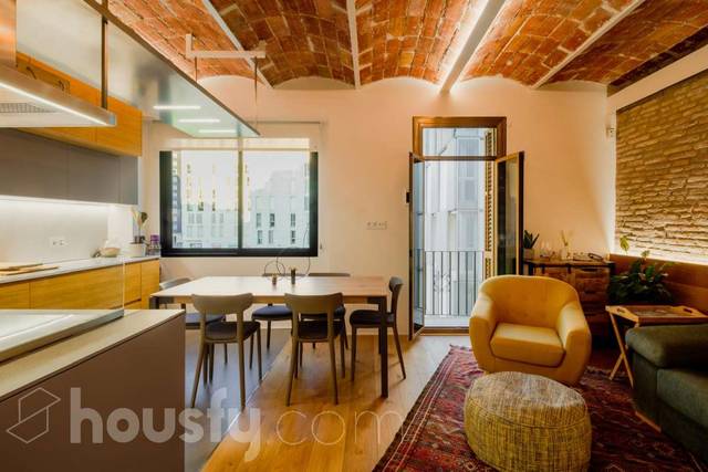 Piso en Venta en Carrer General Castaños, . en Sant Pere, Sta. Caterina i la Ribera