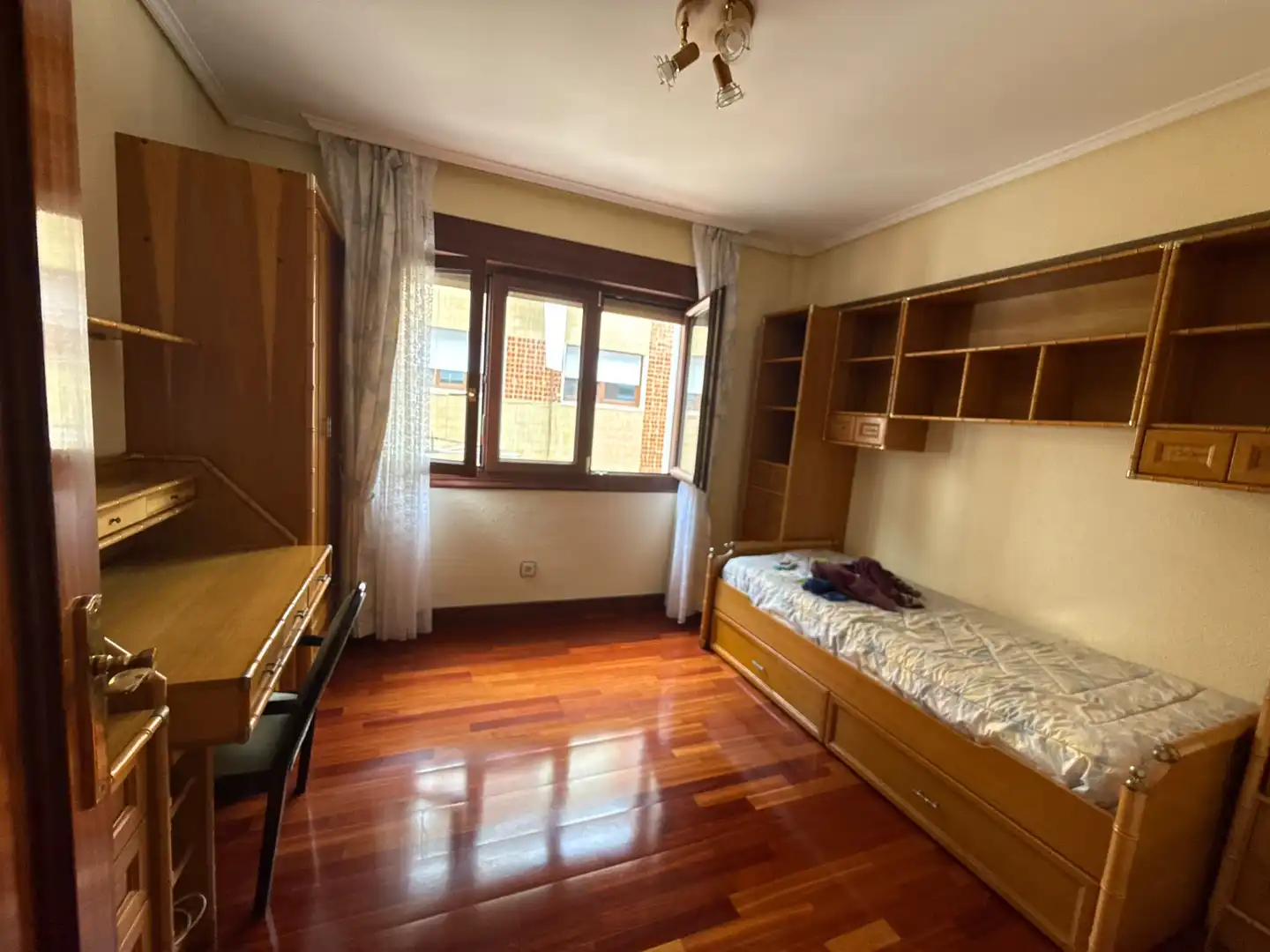 Habitación de Piso en venta en Getxo  con Calefacción y Balcón