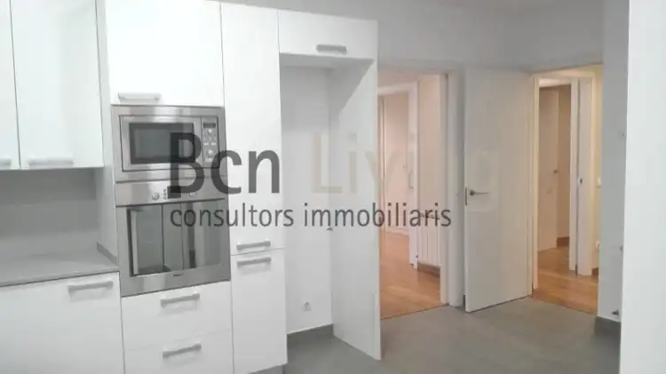 Cocina de Piso de alquiler en Barcelona con Aire acondicionado, Parquet y Terraza