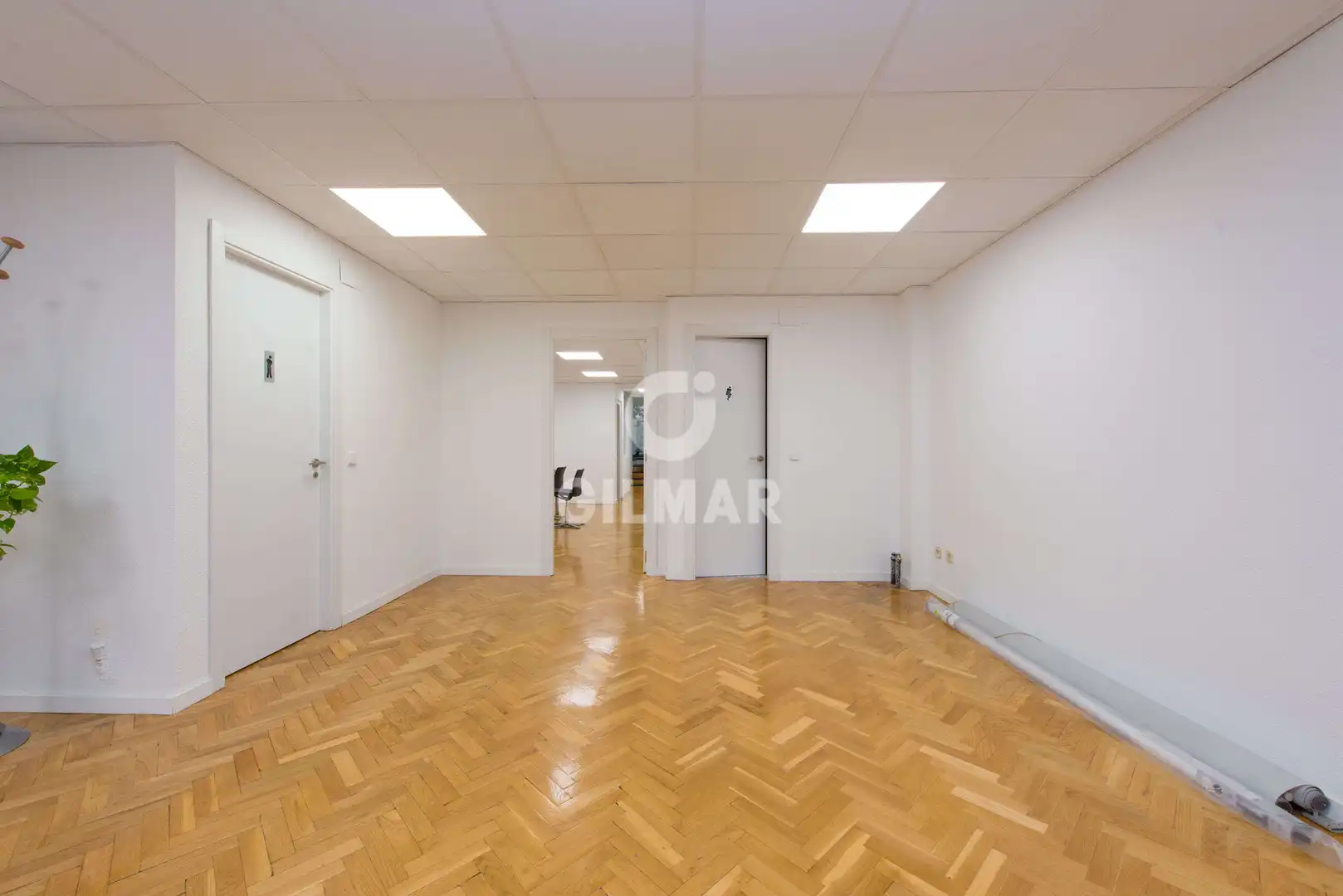 Büro zum Verkauf in Madrid mit Heizung